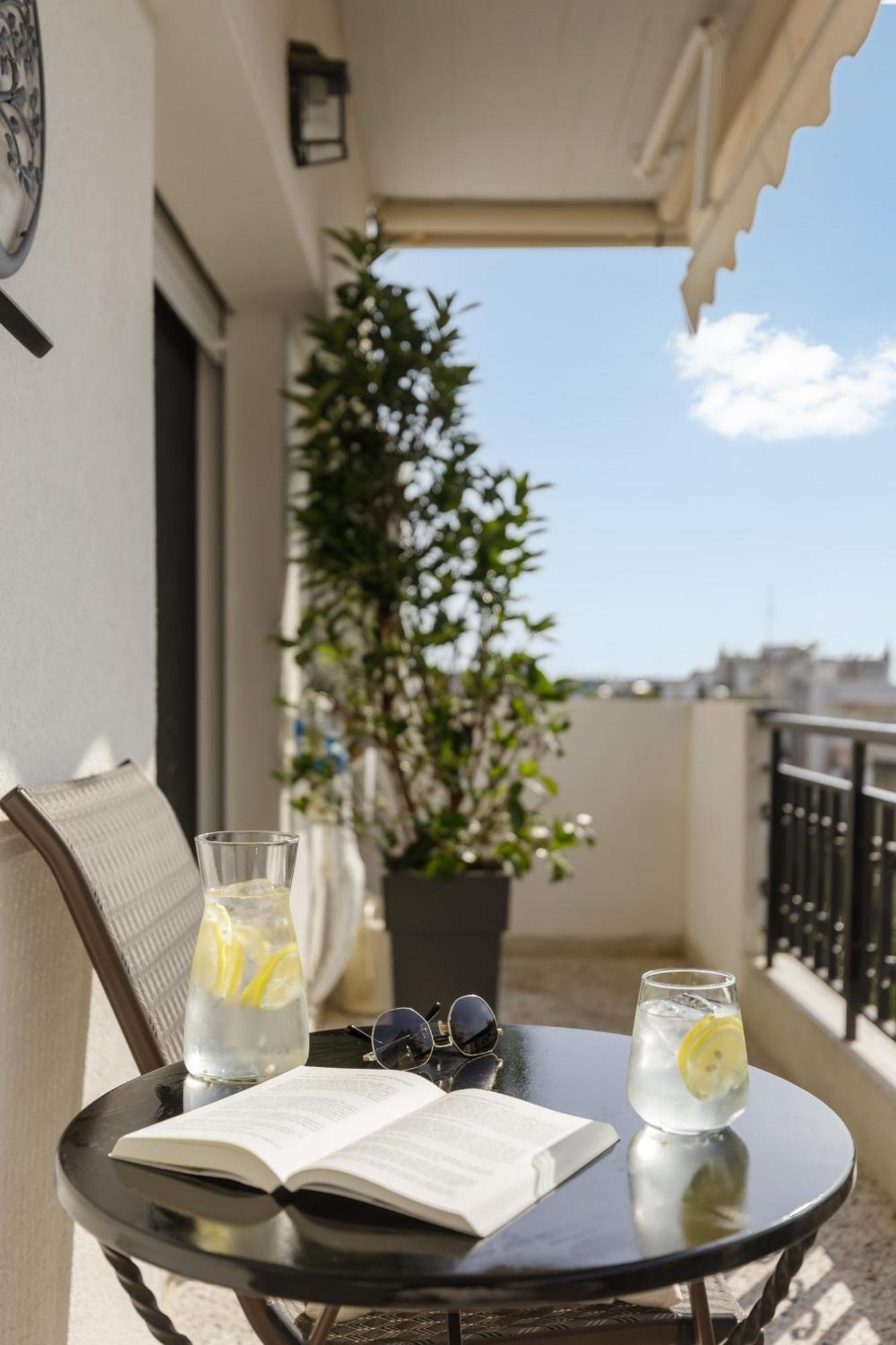 53 Central Luxury Apartment Kalamaria Thessaloníki Ngoại thất bức ảnh